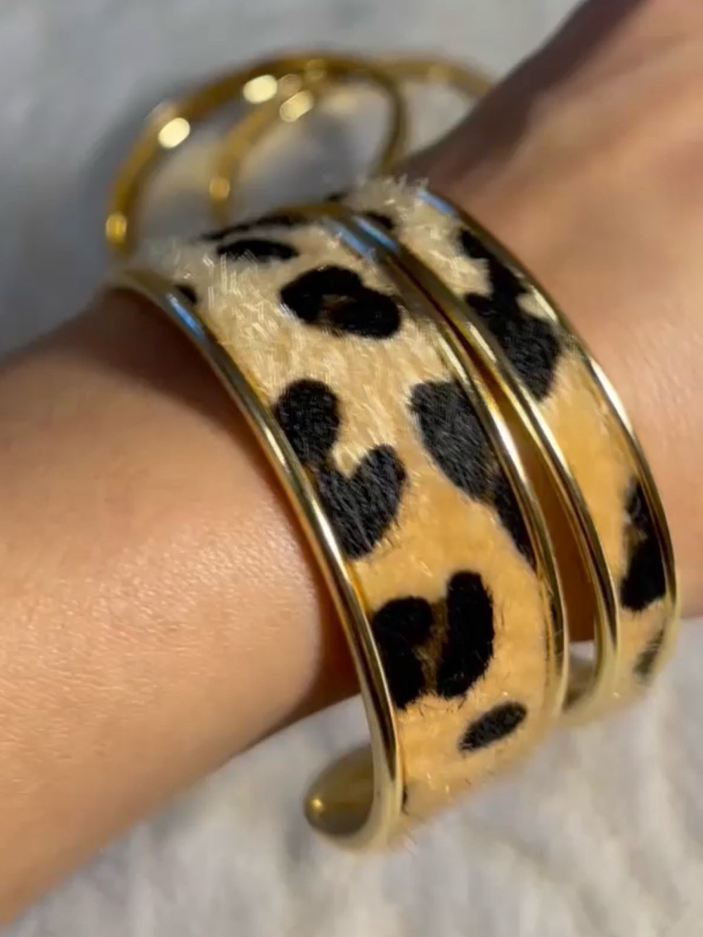 Leopard Print Stackable Bracelet Suit - Glossy Retro Layered Bangle Set 4 pcs